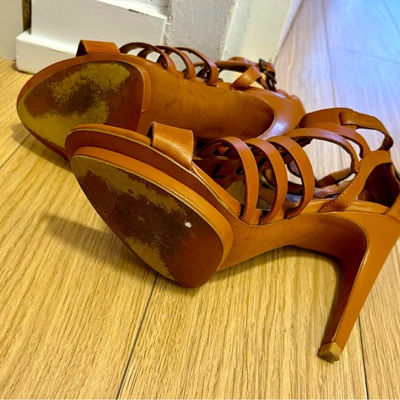 Gray by Saks Fifth Ave “Winnie” strappy high heels Size 5.5 EXCELLENT CONDITION - Picture 9 of 10